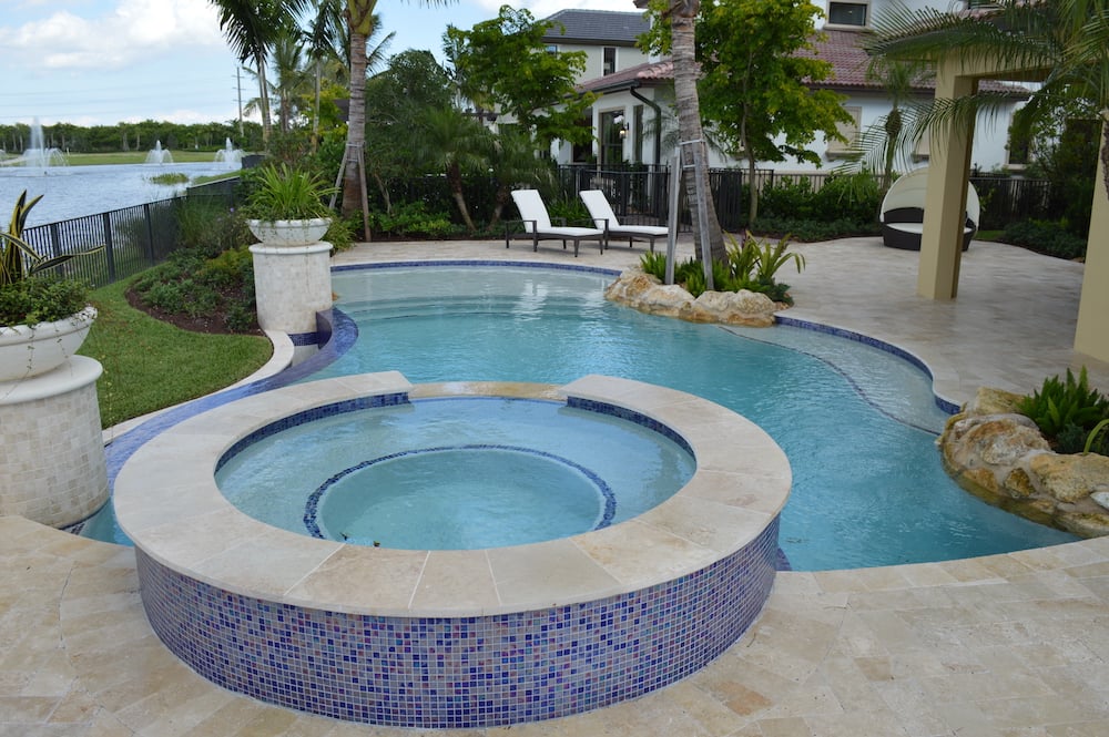 Pool construction - free form shapes