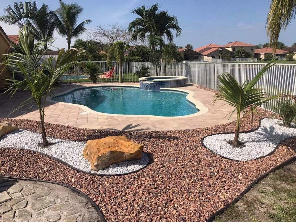 Pool construction - free form shapes