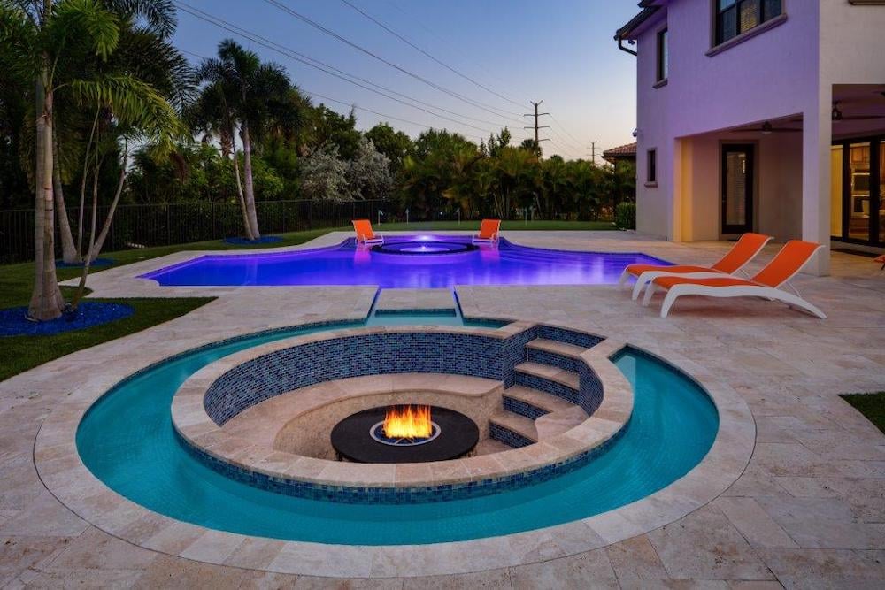 Pool construction - pool lights at night