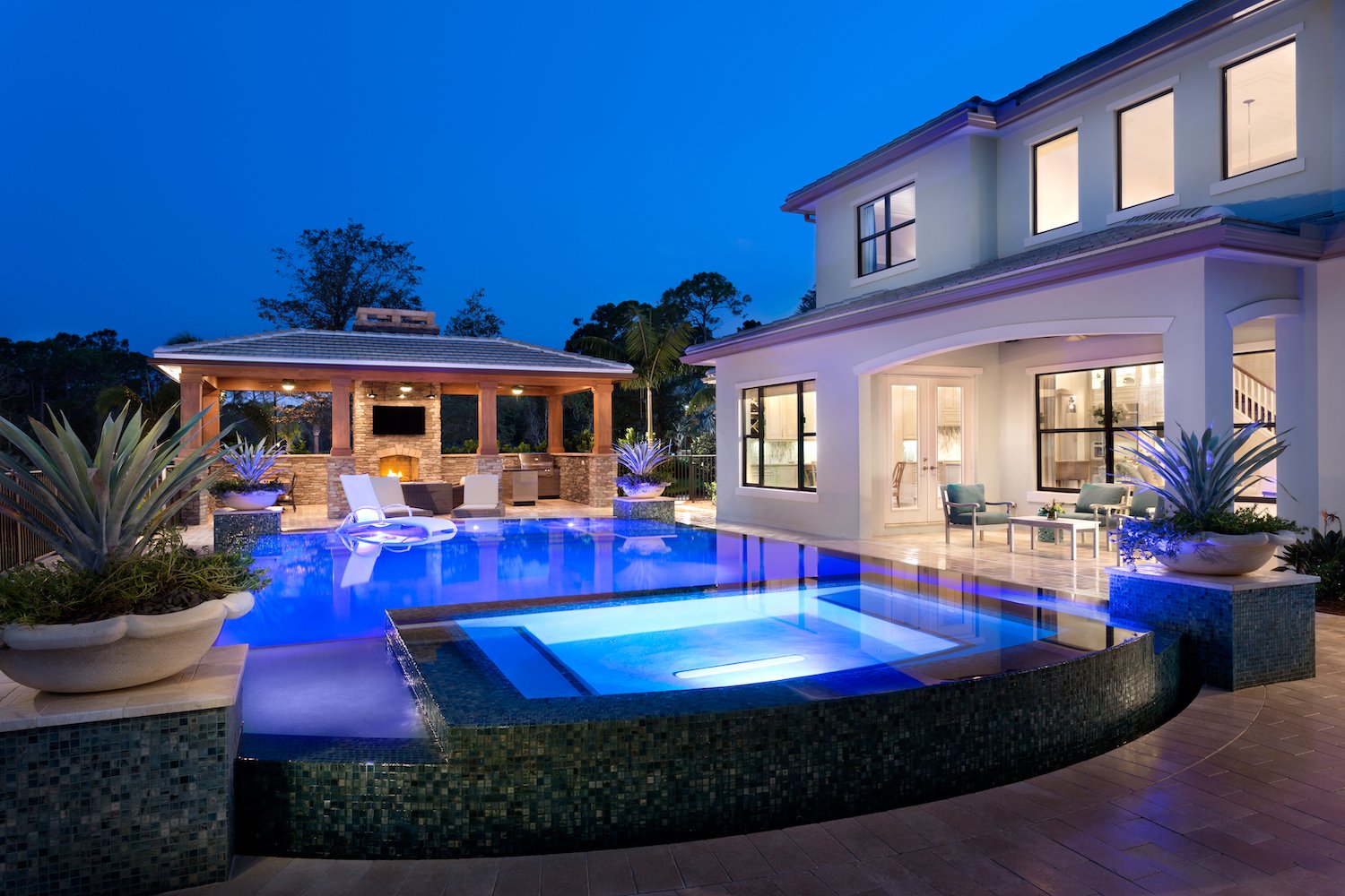 Riverbend custom pool project